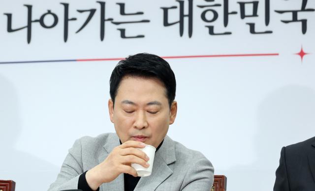 [속보] 장동혁 "2억 오피스텔 안팔려…누구처럼 똘똘한 한 채 아니라"